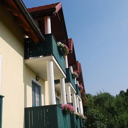 בית הארחה Birkenhof Loipersdorf לויפרסדורף ביי פורסטנפלד